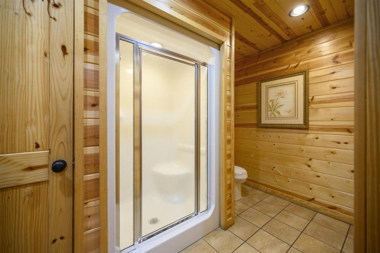 Shear Pleasure Villa Broken Bow Bagian luar foto