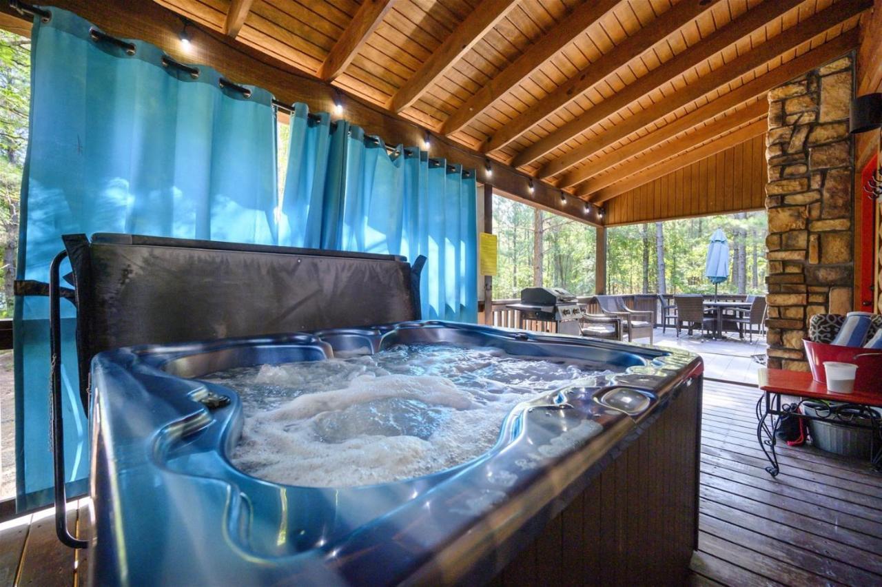Shear Pleasure Villa Broken Bow Bagian luar foto